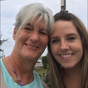 Meet your Posher, Debra